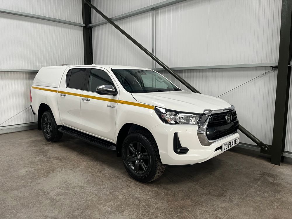 2023 (73) Toyota Hilux Icon Manual 4x4 * 10k miles *