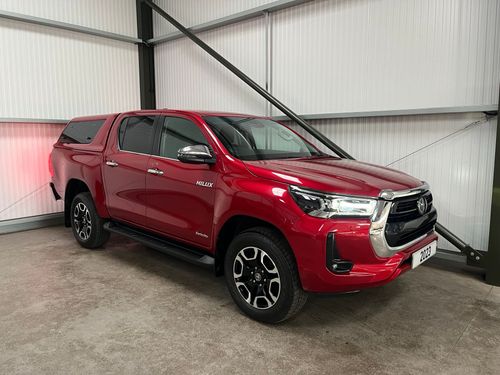 2023 Toyota Hilux Invincible 4x4 Automatic * 36k miles * Gullwing Canopy