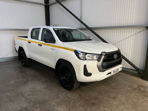 2022 Toyota Hilux Active Double Cab 4x4 Pickup * 37k miles *