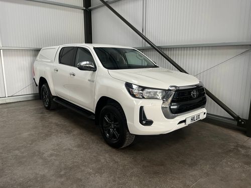 2023 (73) Toyota Hilux Icon Manual Double Cab Pickup 4x4 Diesel * 16k miles *